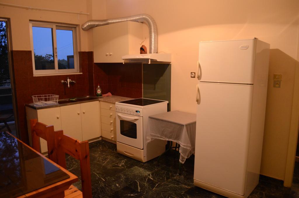 Kineta Apartments Eksteriør billede